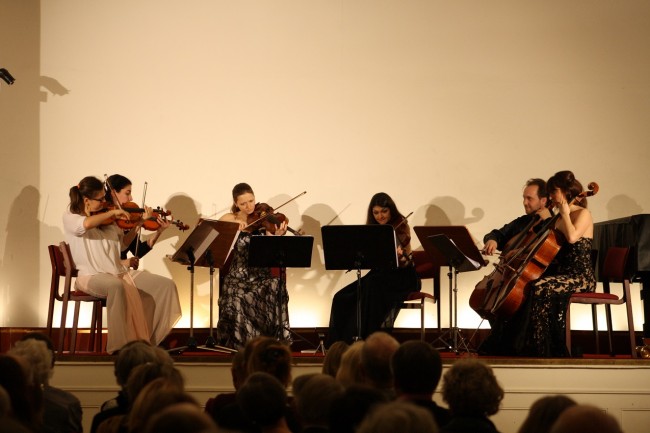 Copenhagen Festival Ensemble Amelia Jakobsson, Marie Hanskov, Loussine Azizian, Kristina Fialova, Cecylia Fenrych, Petr Nouzovsky
